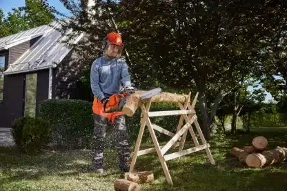 Husqvarna Motorsag 240i​ med batteri og lader - Bilde 3